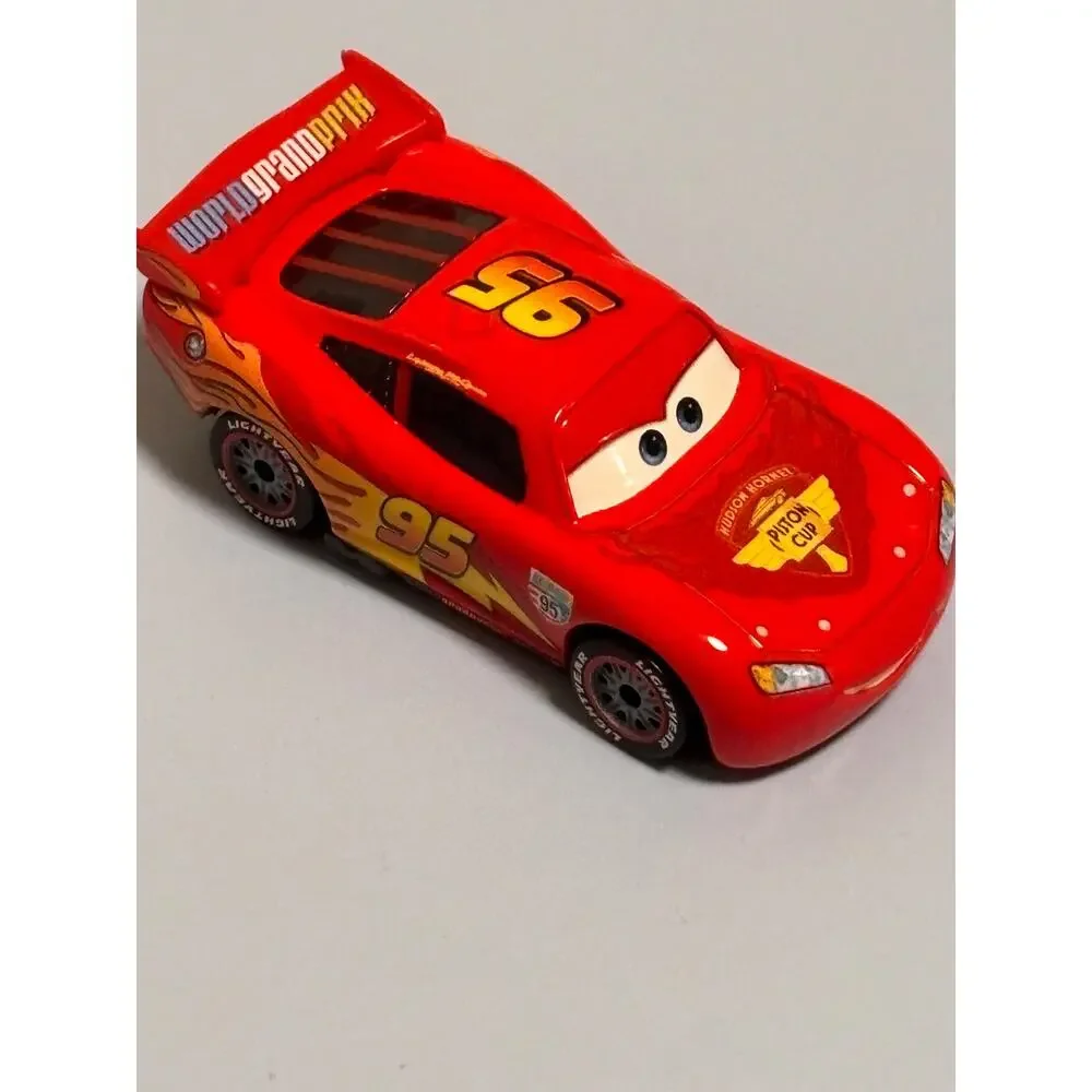 Disney Pixar Cars 2 Lightning McQueen Diecast Piston Cup World Grand Prix
